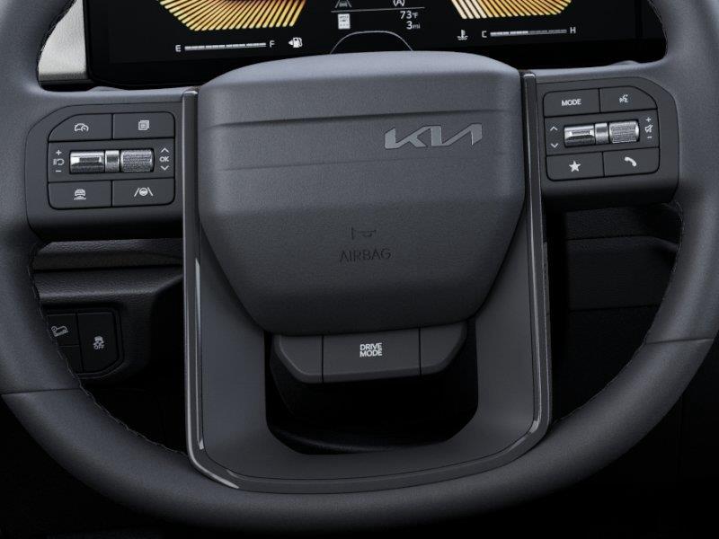 Vehicle photo 22