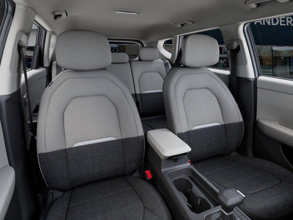 Vehicle photo 15