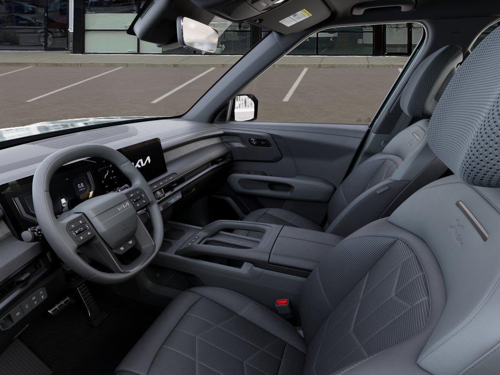 Vehicle photo 17