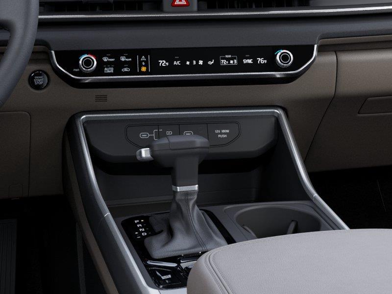 Vehicle photo 23