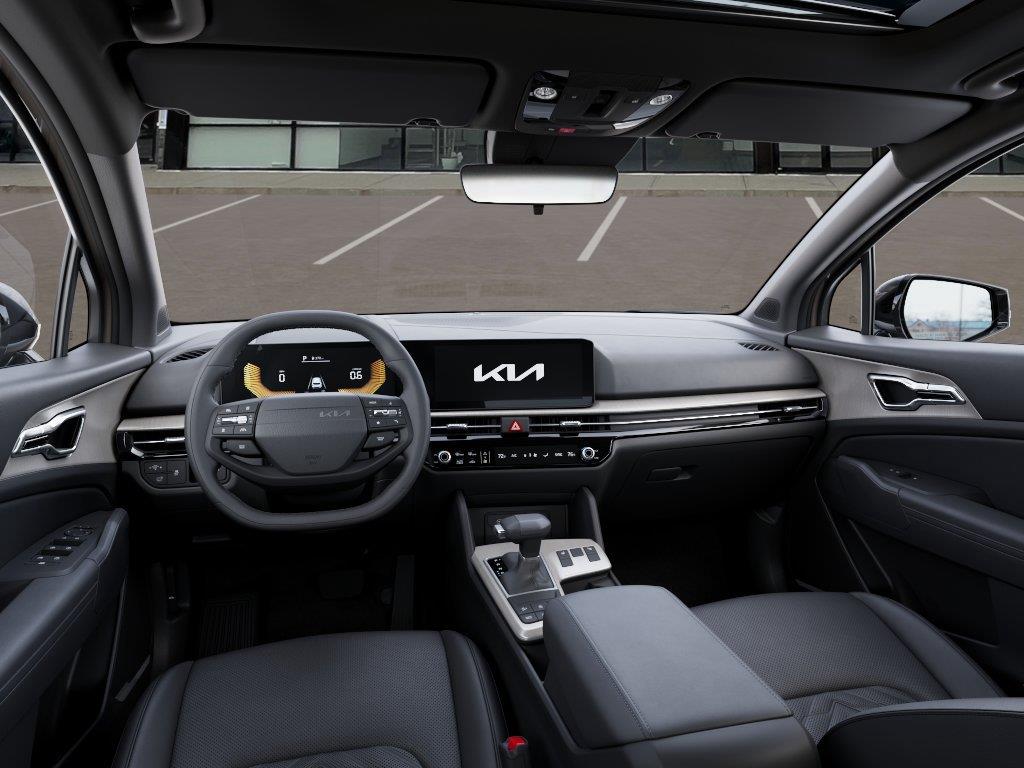 Vehicle photo 14
