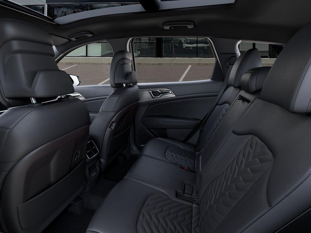 Vehicle photo 18