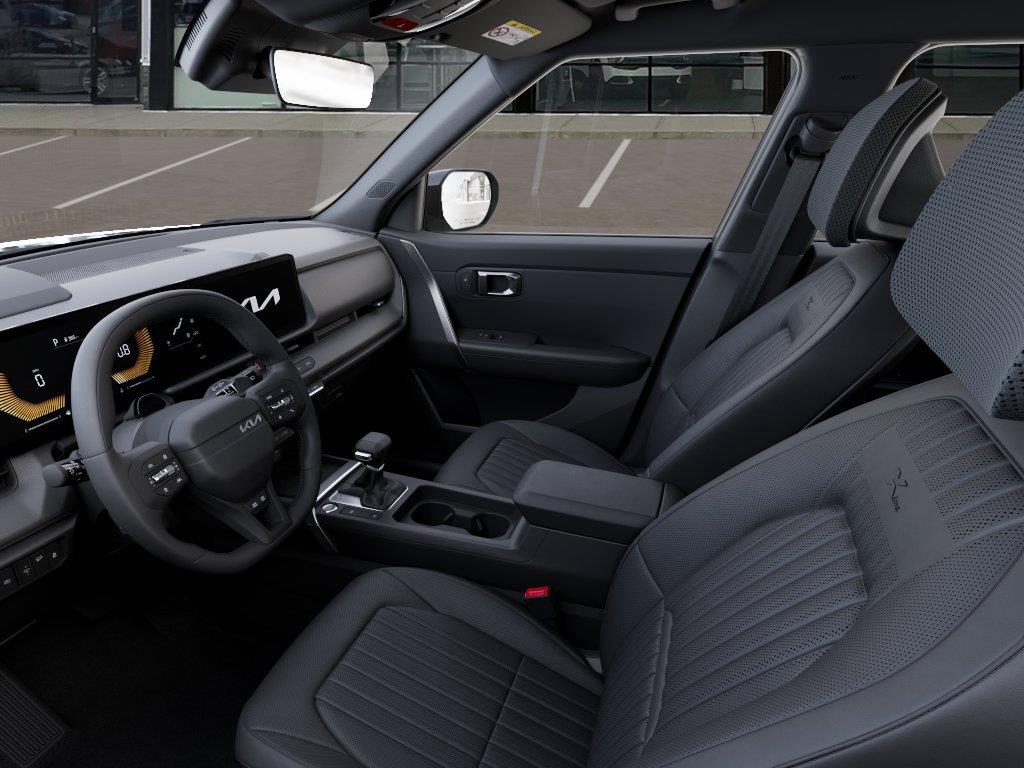 Vehicle photo 17