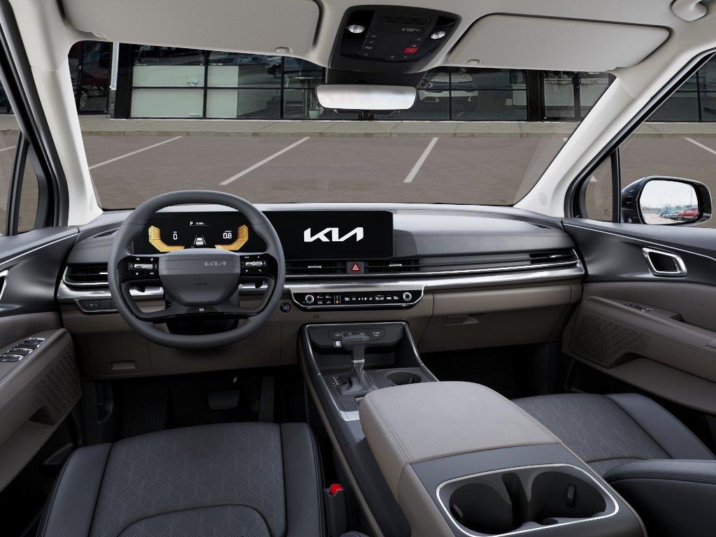 Vehicle photo 14