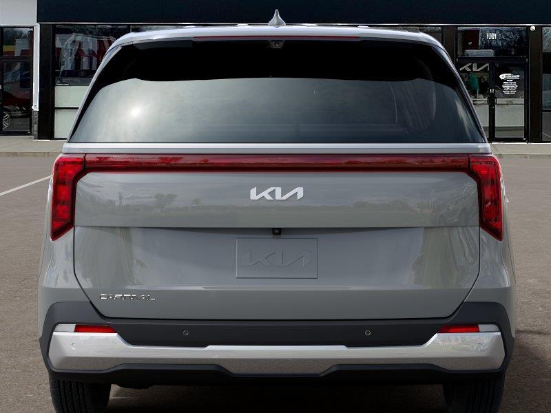 Vehicle photo 13