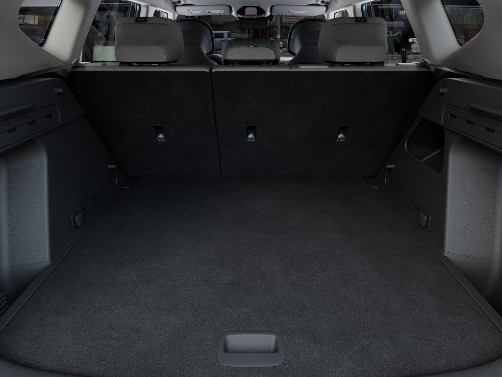 Vehicle photo 19