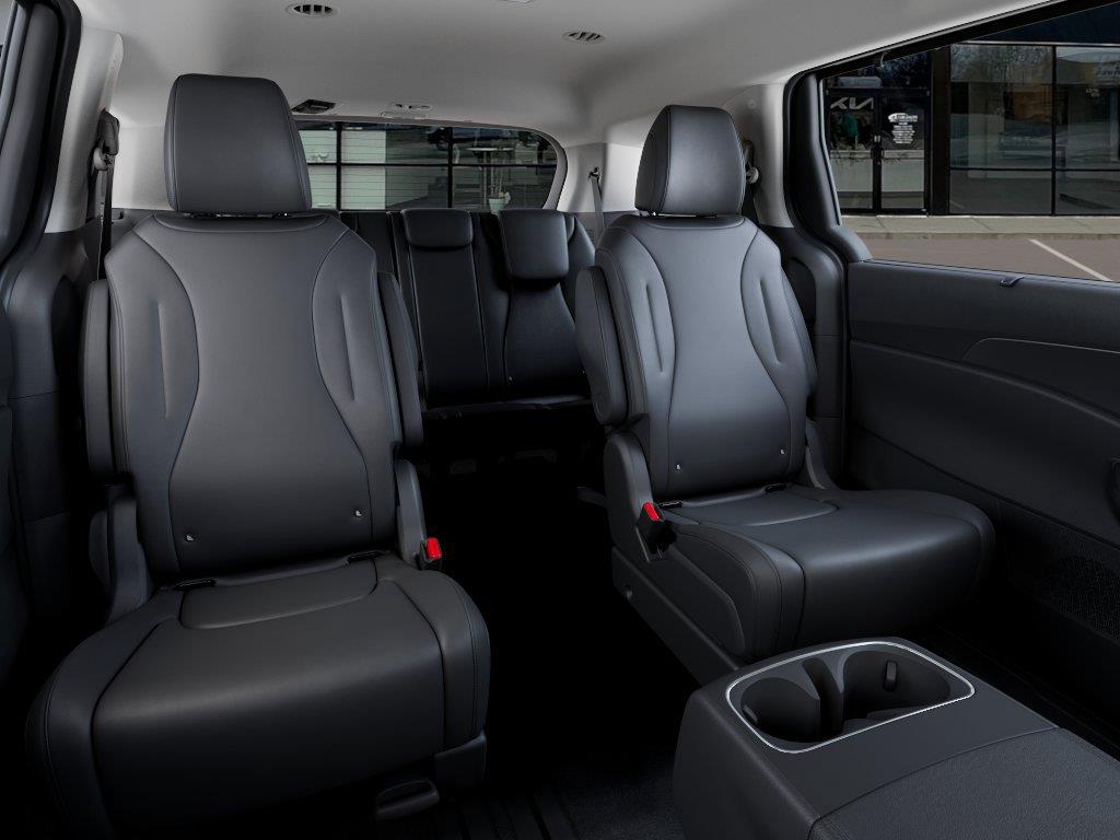 Vehicle photo 16
