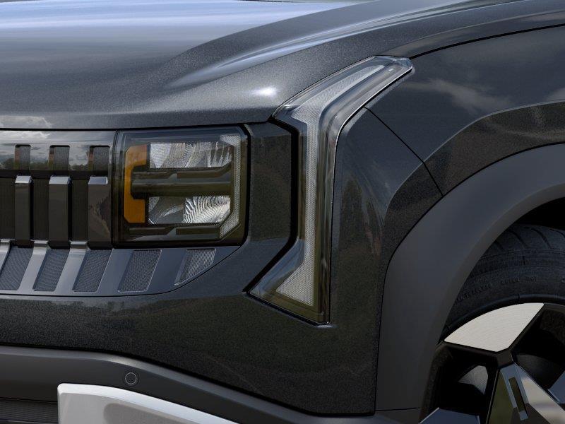 Vehicle photo 10