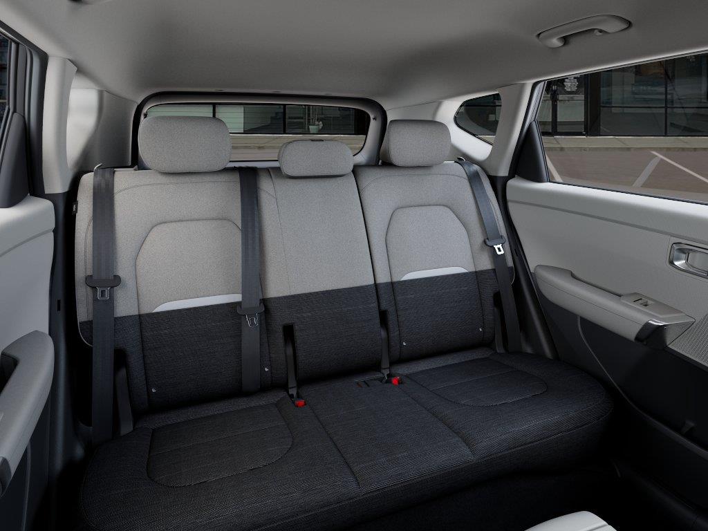Vehicle photo 16