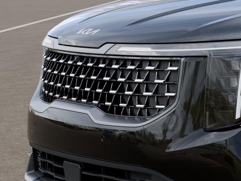 Vehicle photo 12