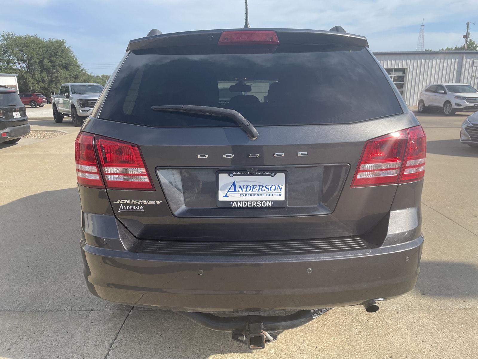 Vehicle photo 8