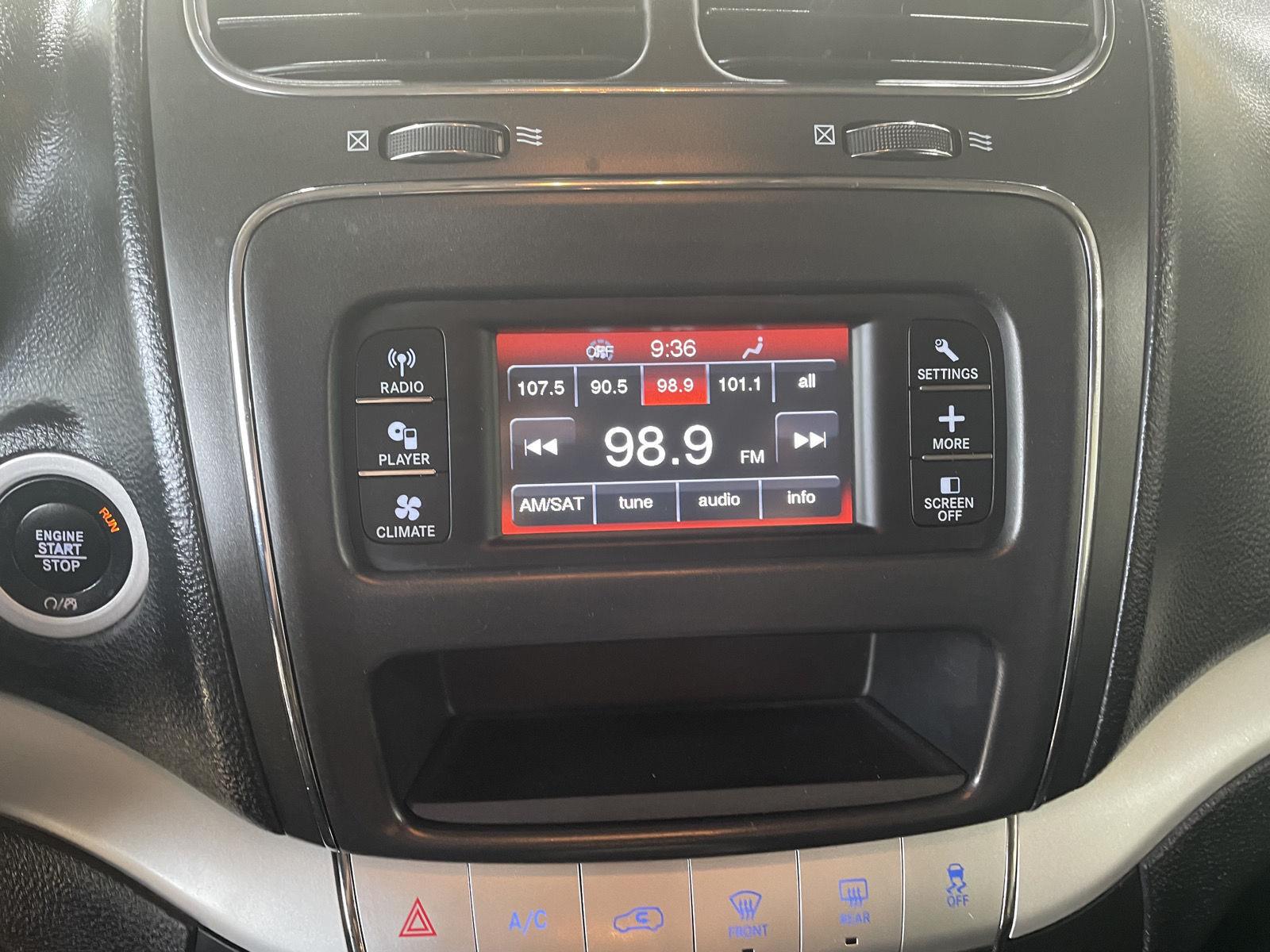 Vehicle photo 31