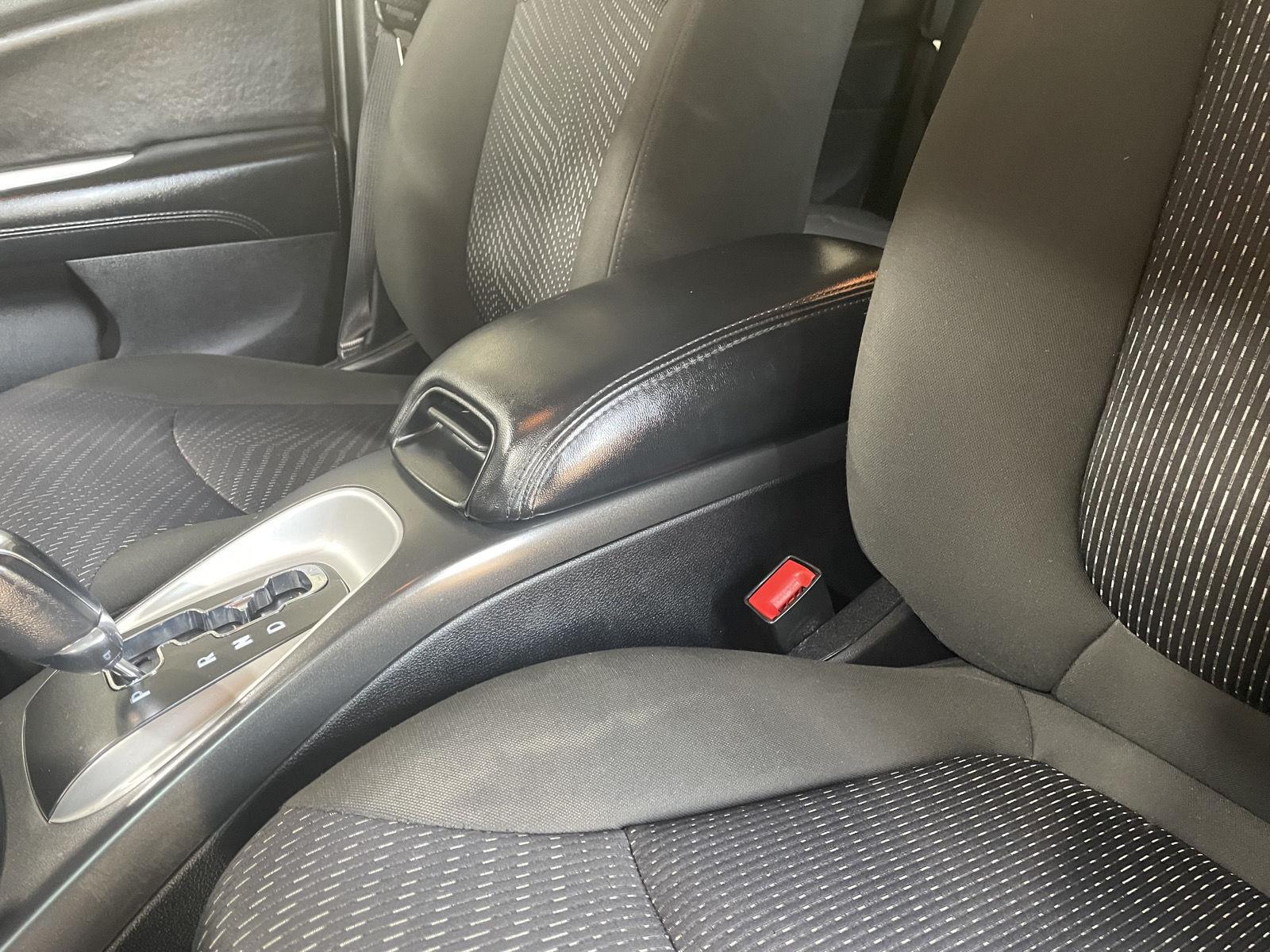 Vehicle photo 36