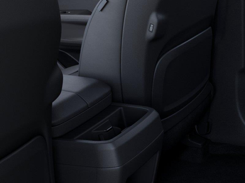 Vehicle photo 26