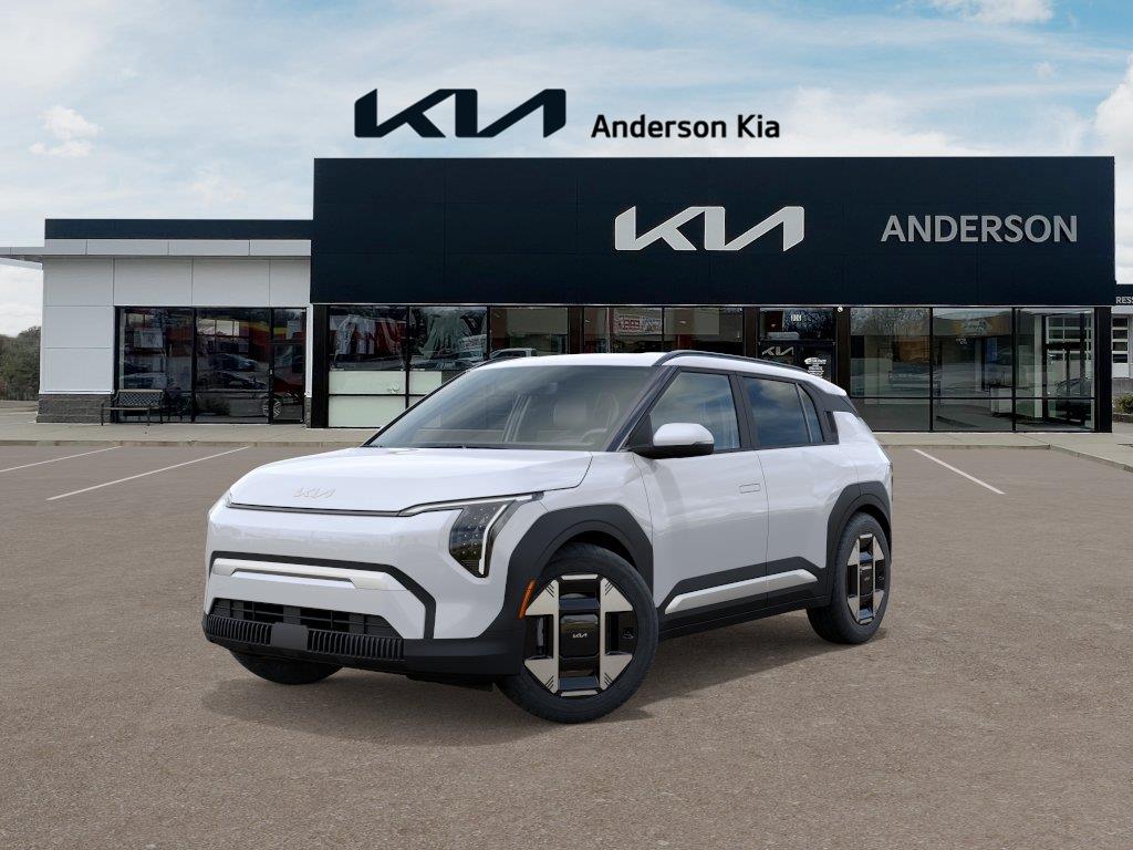 Vehicle photo 1