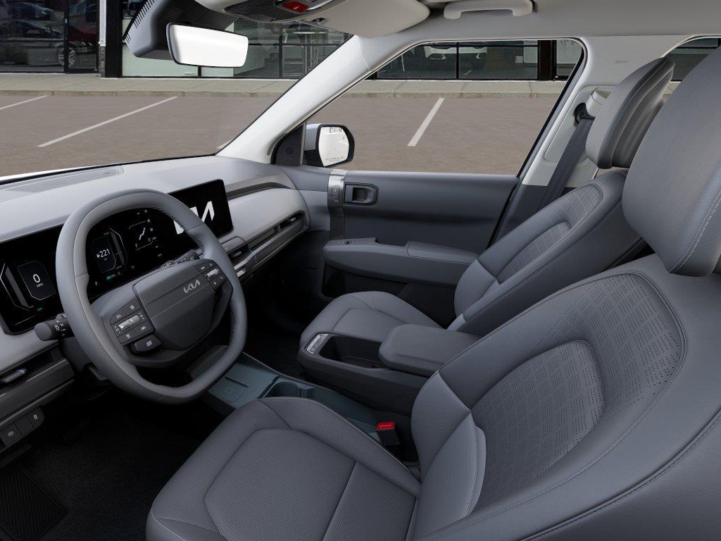 Vehicle photo 17