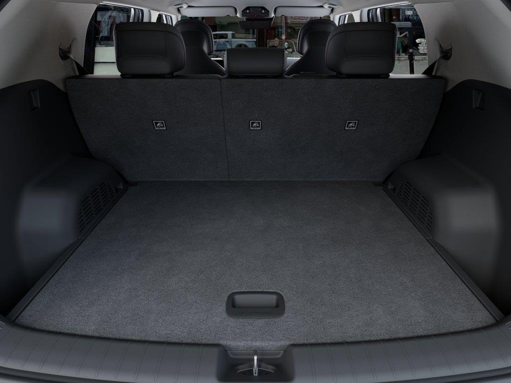 Vehicle photo 19