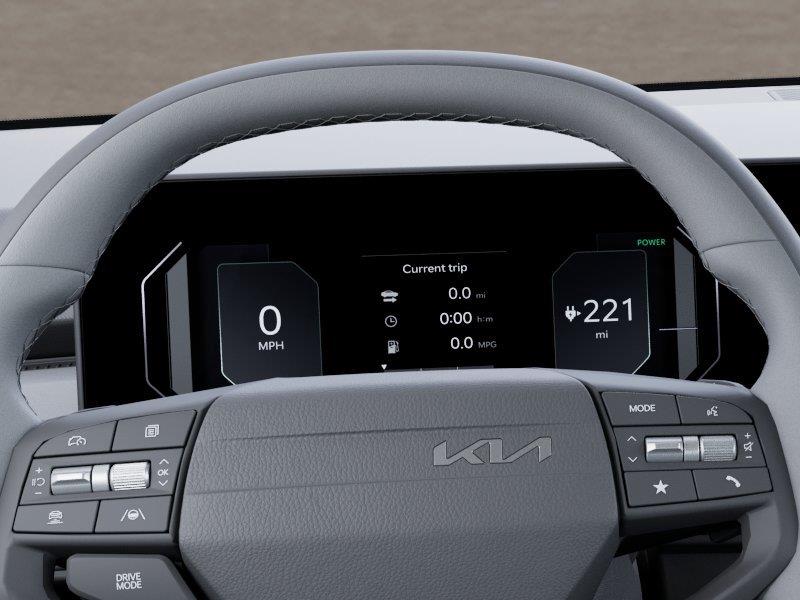 Vehicle photo 21