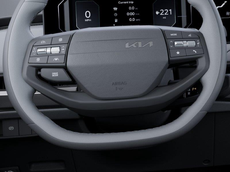 Vehicle photo 22