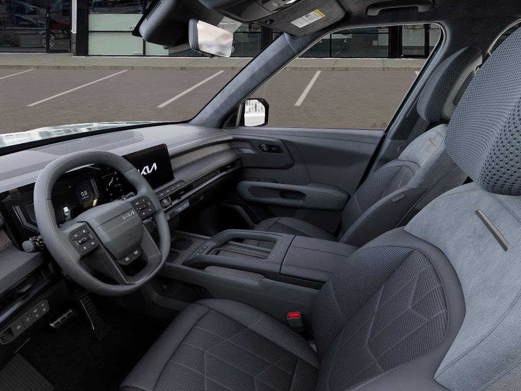 Vehicle photo 17