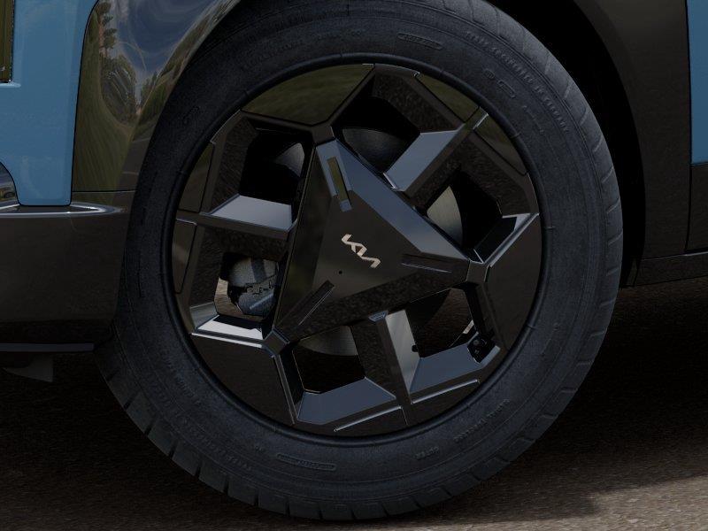 Vehicle photo 9
