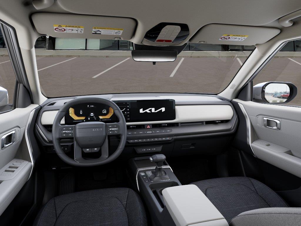 Vehicle photo 14
