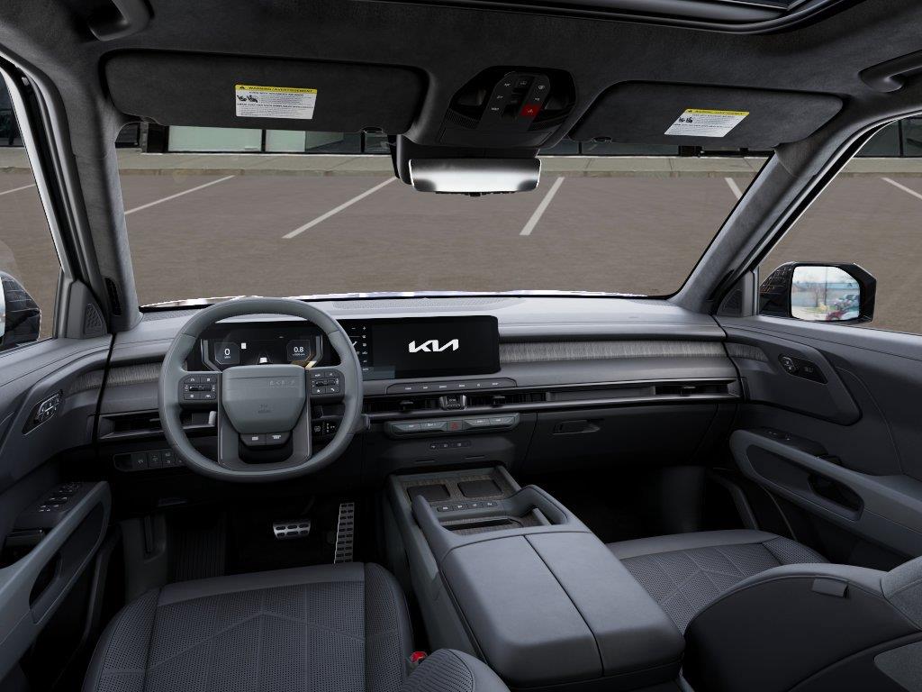 Vehicle photo 14