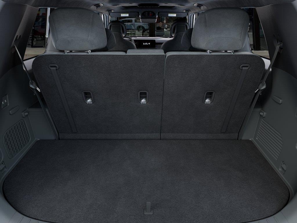 Vehicle photo 19