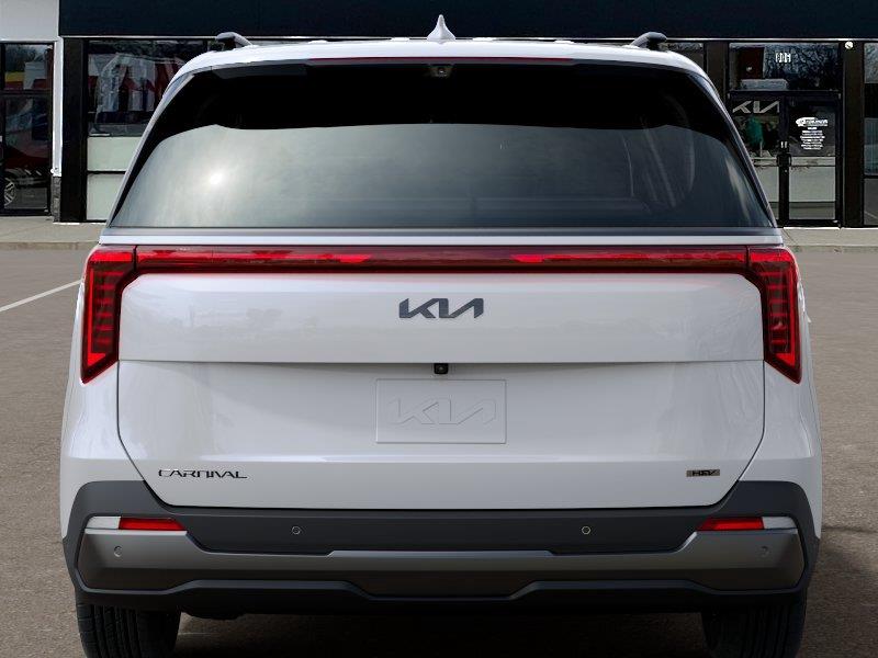 Vehicle photo 13