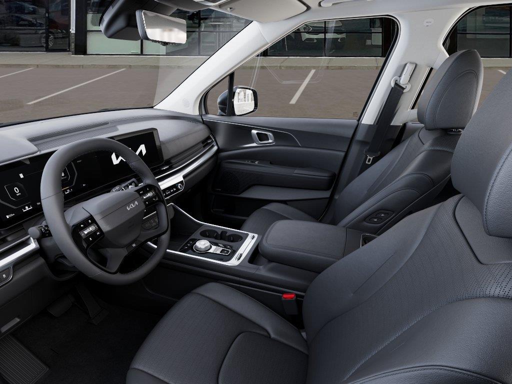 Vehicle photo 17