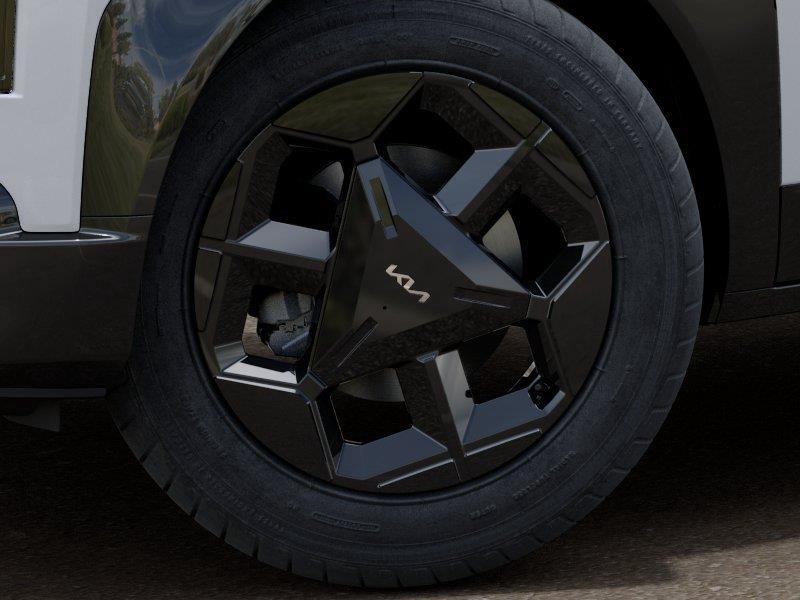 Vehicle photo 9