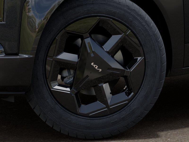 Vehicle photo 9