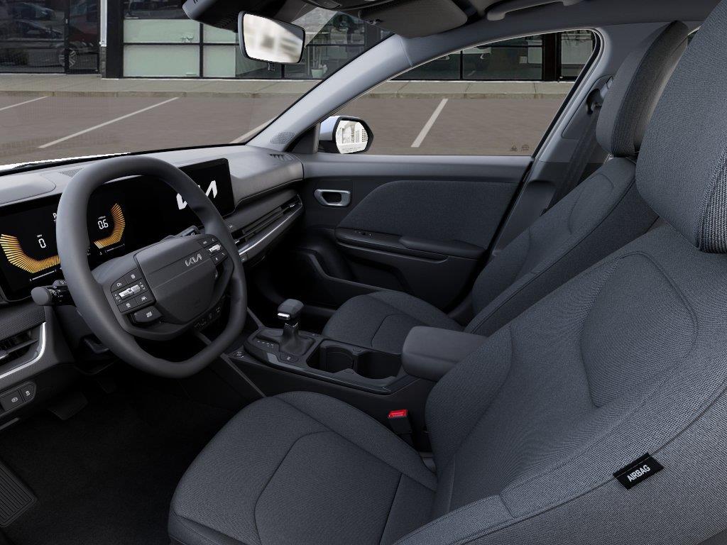 Vehicle photo 17