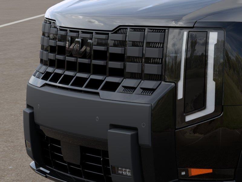 Vehicle photo 12