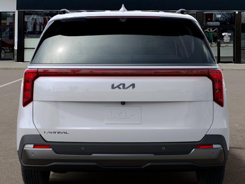 Vehicle photo 13