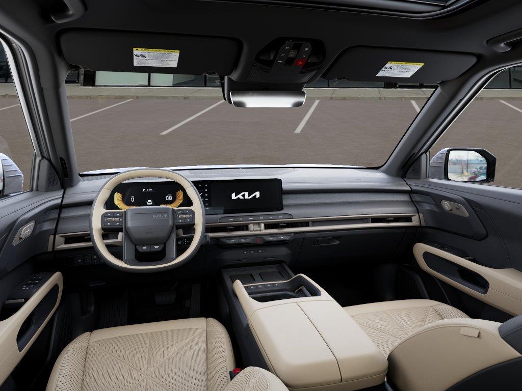 Vehicle photo 14