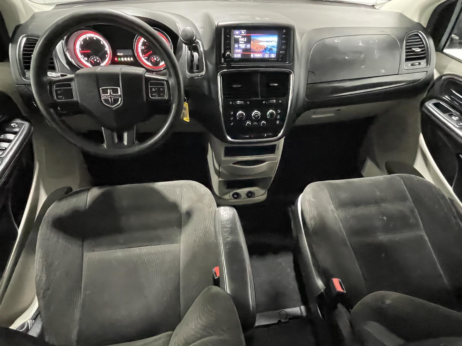 Used 2018 Dodge Grand Caravan SE Minivans for sale in St Joseph MO