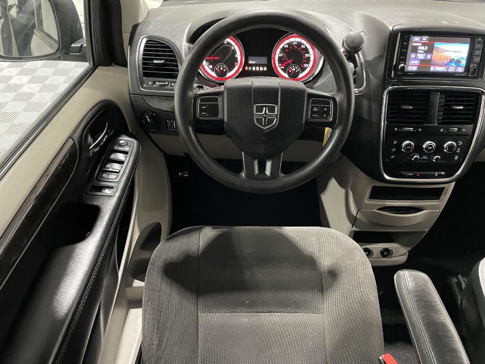 Used 2018 Dodge Grand Caravan SE Minivans for sale in St Joseph MO