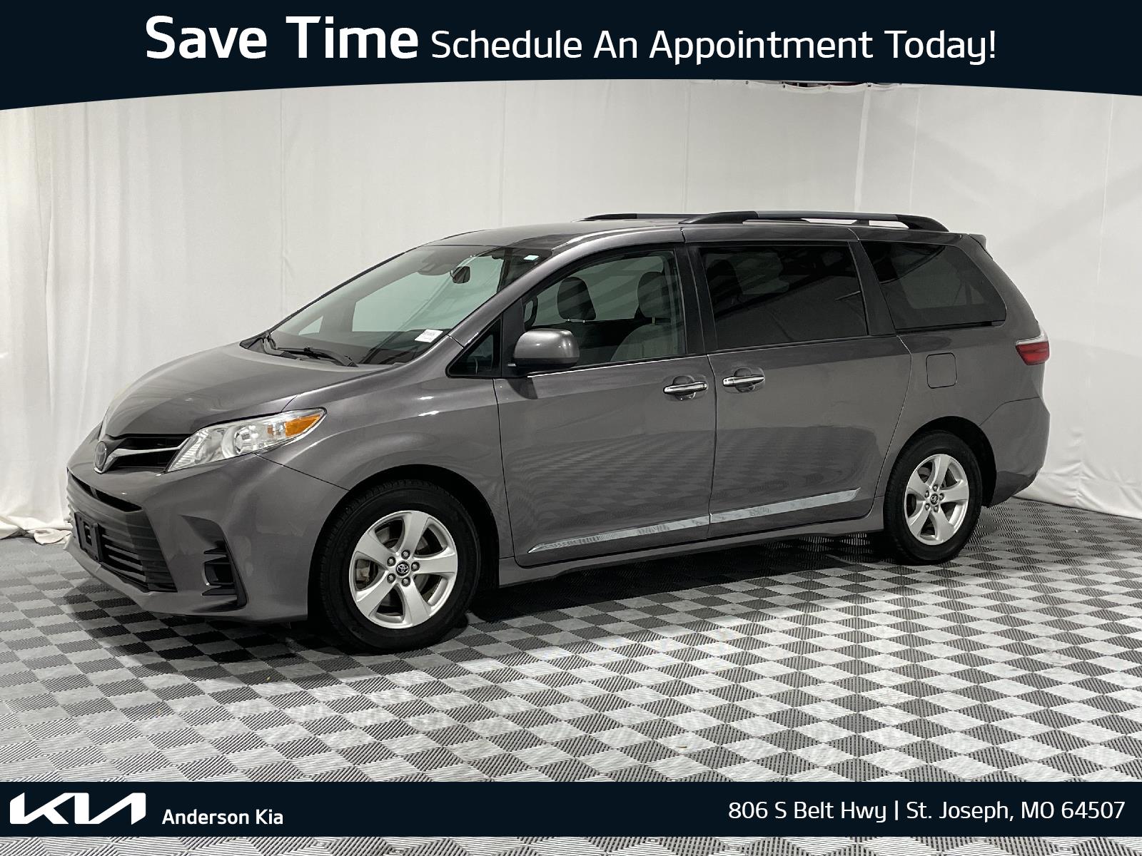 Used 2020 Toyota Sienna LE Minivans for sale in St Joseph MO