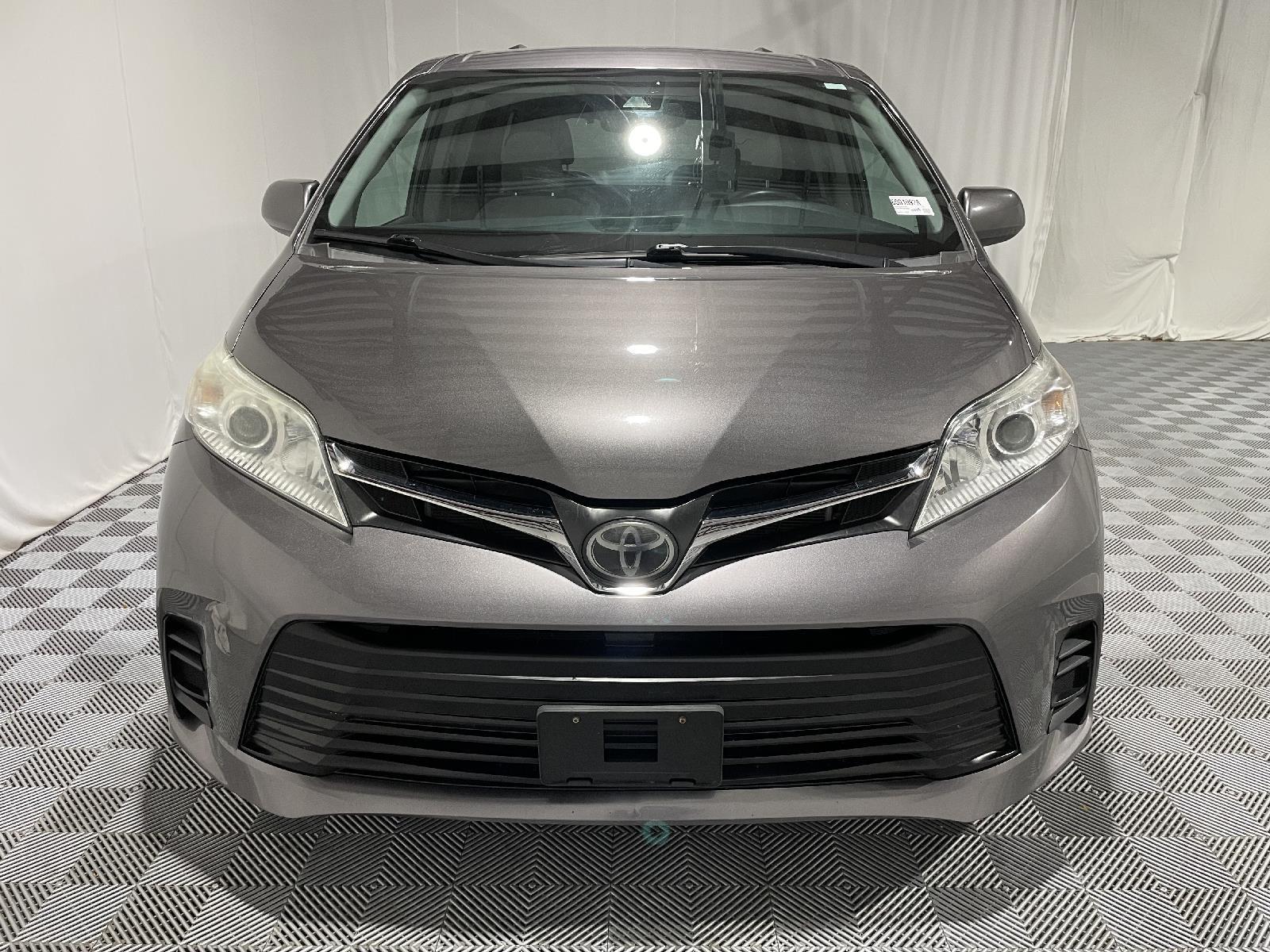 Used 2020 Toyota Sienna LE Minivans for sale in St Joseph MO