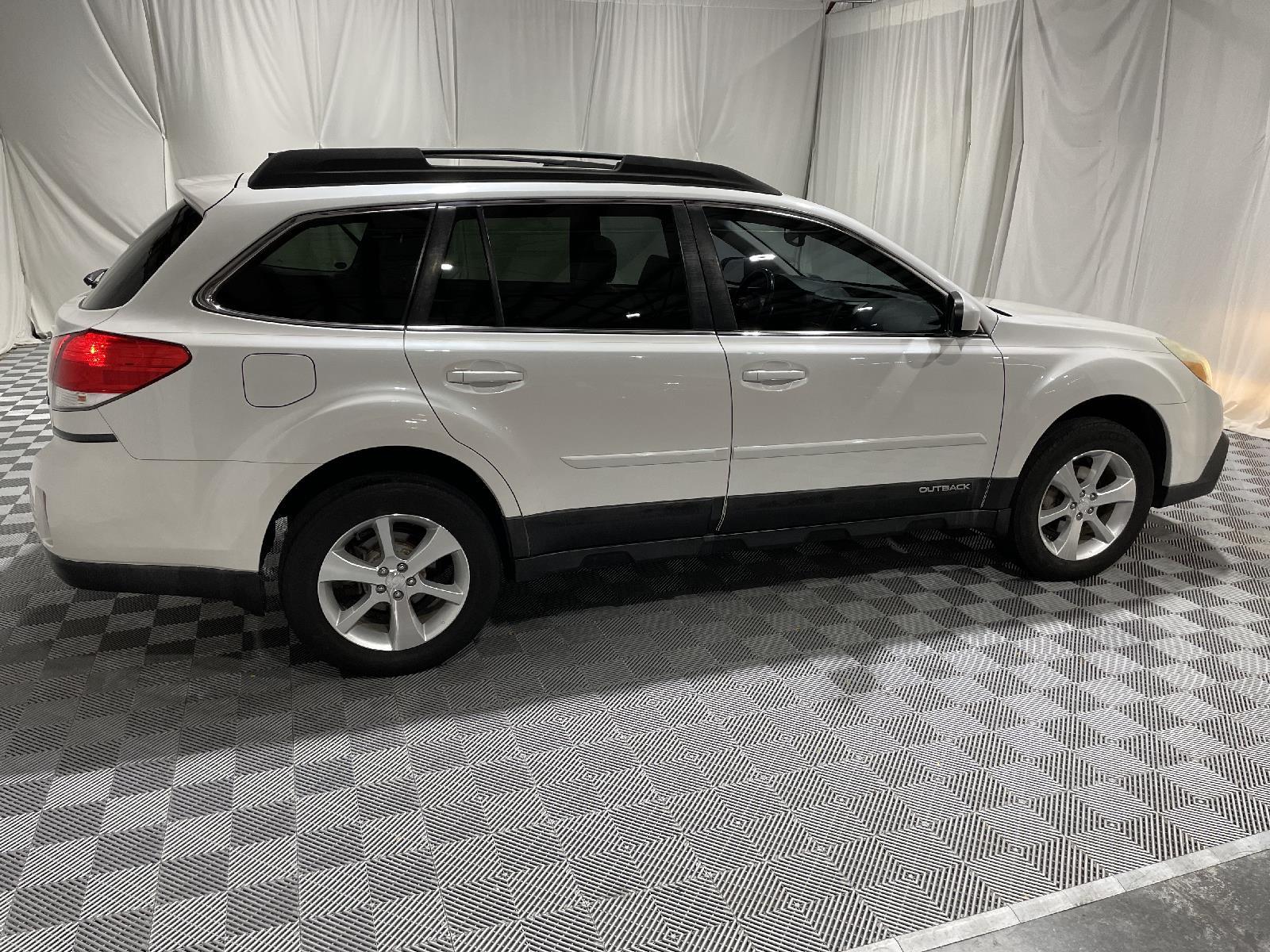 Used 2013 Subaru Outback 2.5i Limited wagon for sale in St Joseph MO