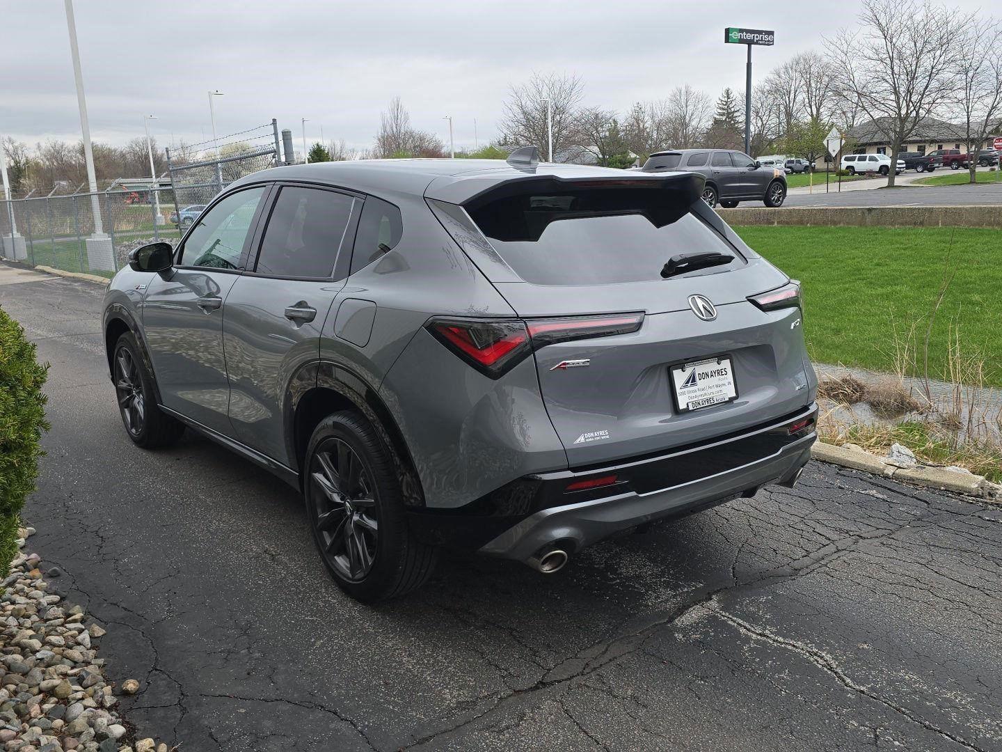 View vehicle photo 6