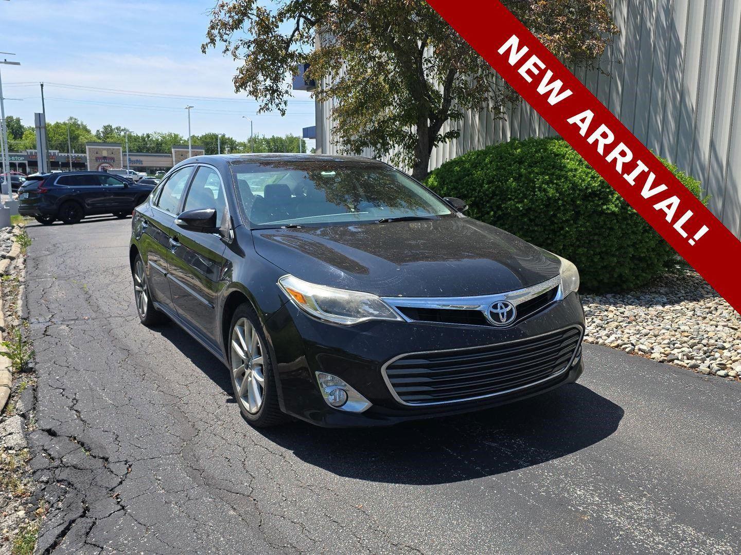 Attitude Black Metallic 2015 Toyota Avalon XLE Sedan Front-Wheel Drive 6-Speed Automatic