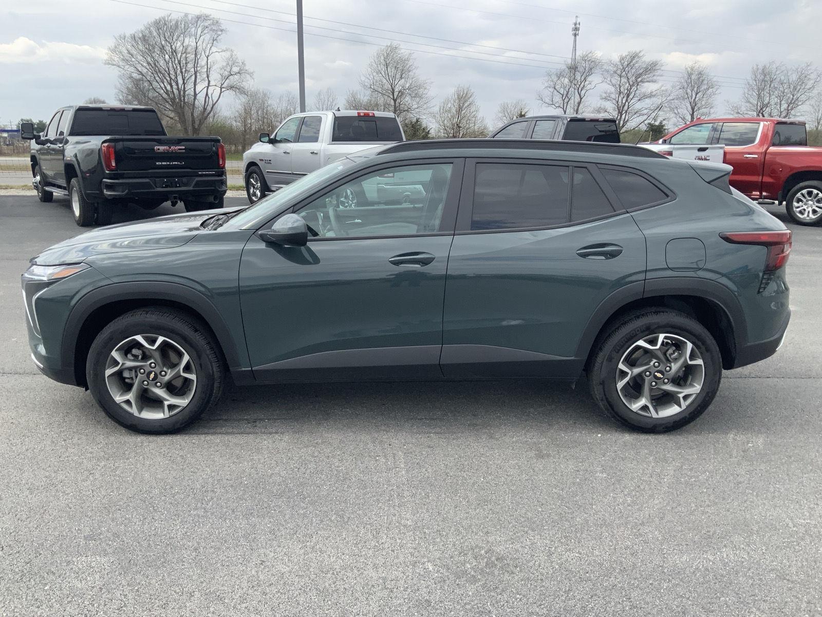 View vehicle photo 6