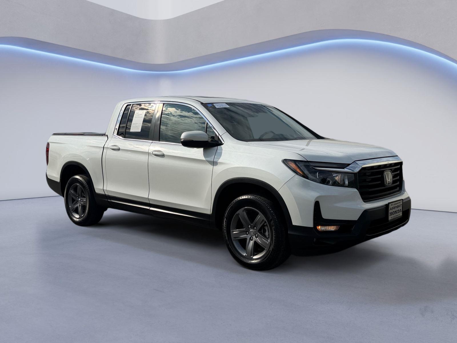 Platinum White Pearl 2022 Honda Ridgeline Pickup Truck All-Wheel Drive 9-Speed Automatic