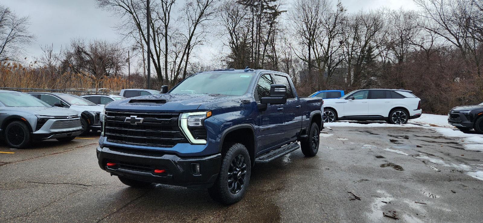 2025 Chevrolet Silverado 2500HD LTZ Crew Cab 4WD