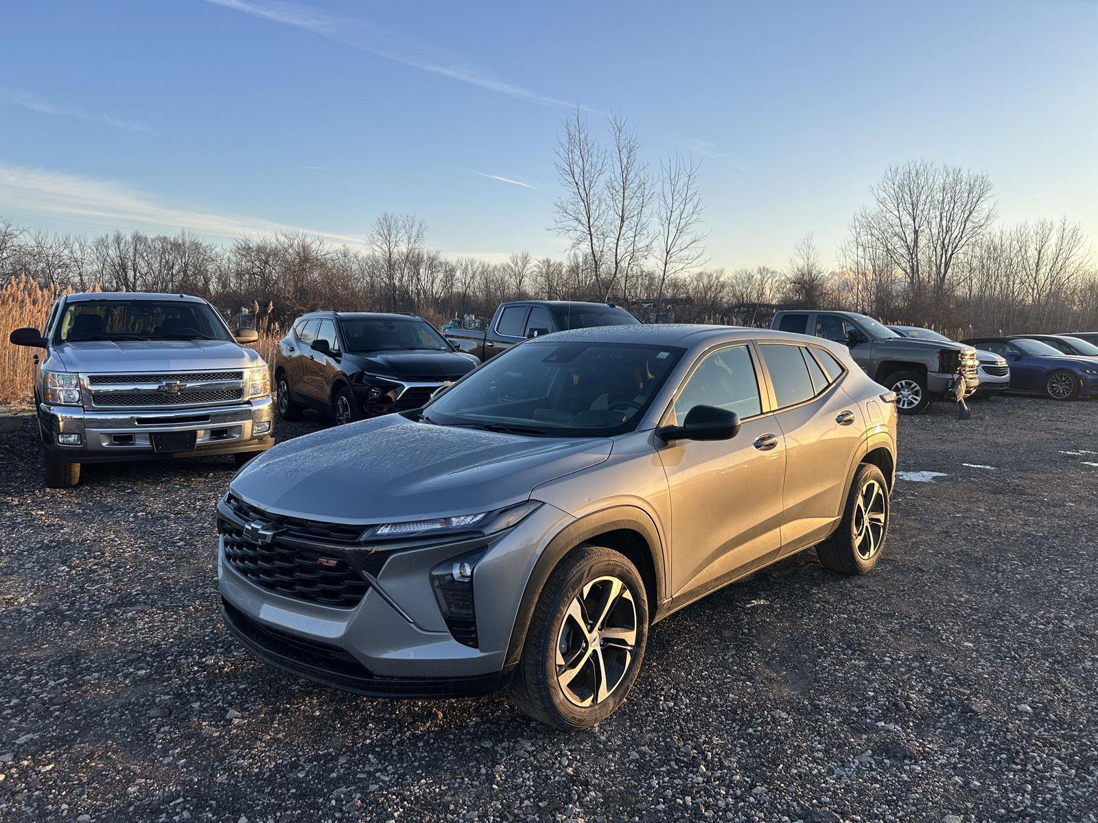 2024 Chevrolet Trax RS with 1RS FWD