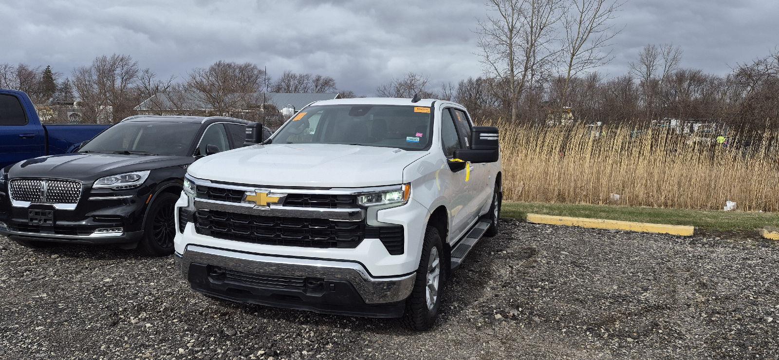 2023 Chevrolet Silverado 1500 LT Crew Cab 4WD