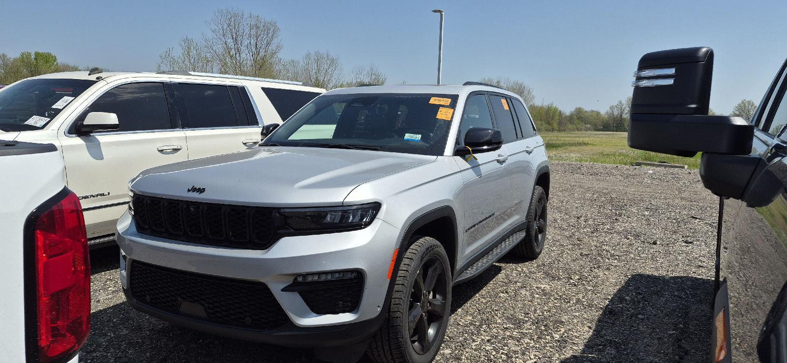 Silver Zynith 2024 Jeep Grand Cherokee Limited 4WD SUV / Crossover Four-Wheel Drive 8-Speed Automatic