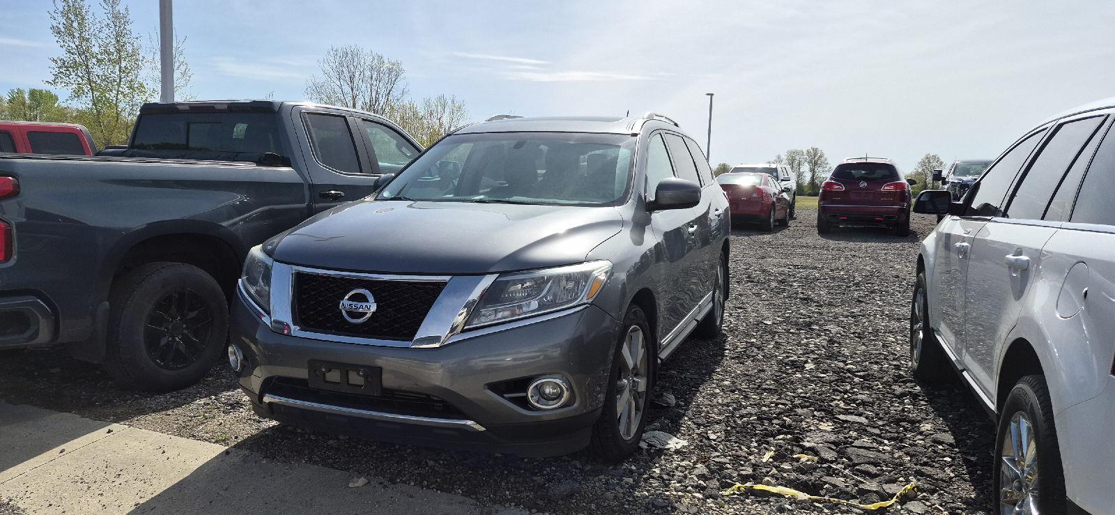 Gray (Gun Metallic) 2015 Nissan Pathfinder Platinum 4WD SUV / Crossover Four-Wheel Drive Continuously Variable Transmission